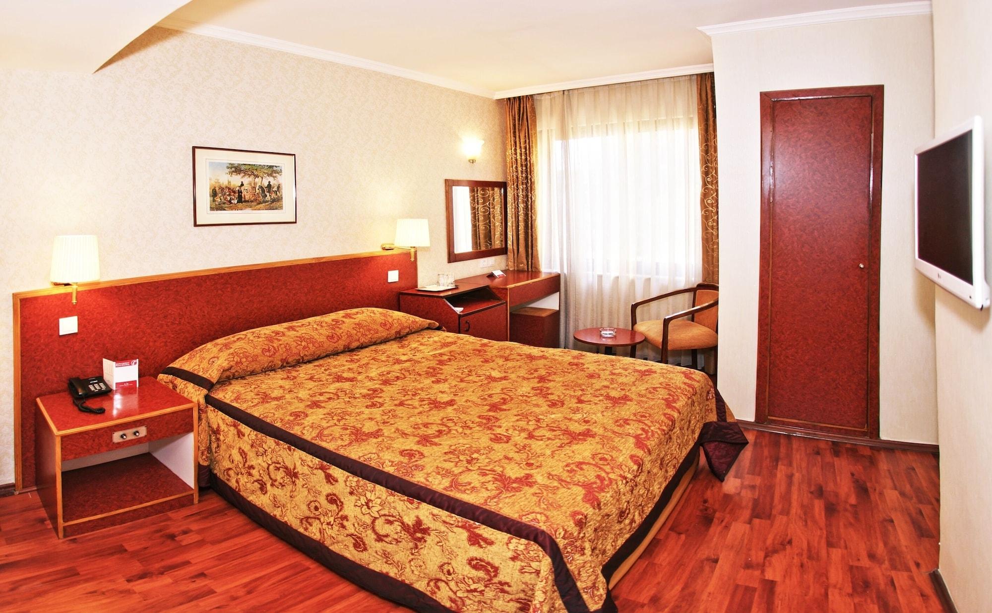 Otel Orient Mintur 3*